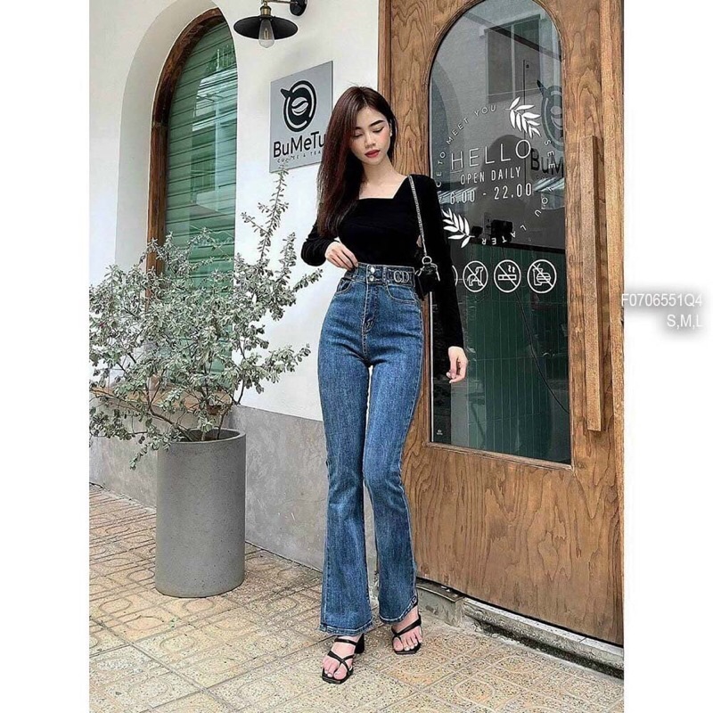 Quần jean dài ống loe hai nút gài logo CD đai lưng TT0706