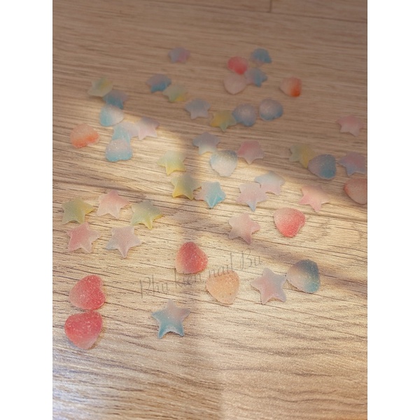 Charm tim kẹo dẻo hot hit