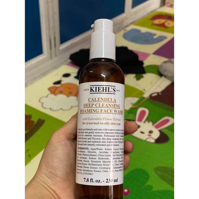 [Mã COS1904 giảm 8% đơn 300K] Sữa rửa mặt hoa cúc Kiehl's Calendula 230ml | BigBuy360 - bigbuy360.vn
