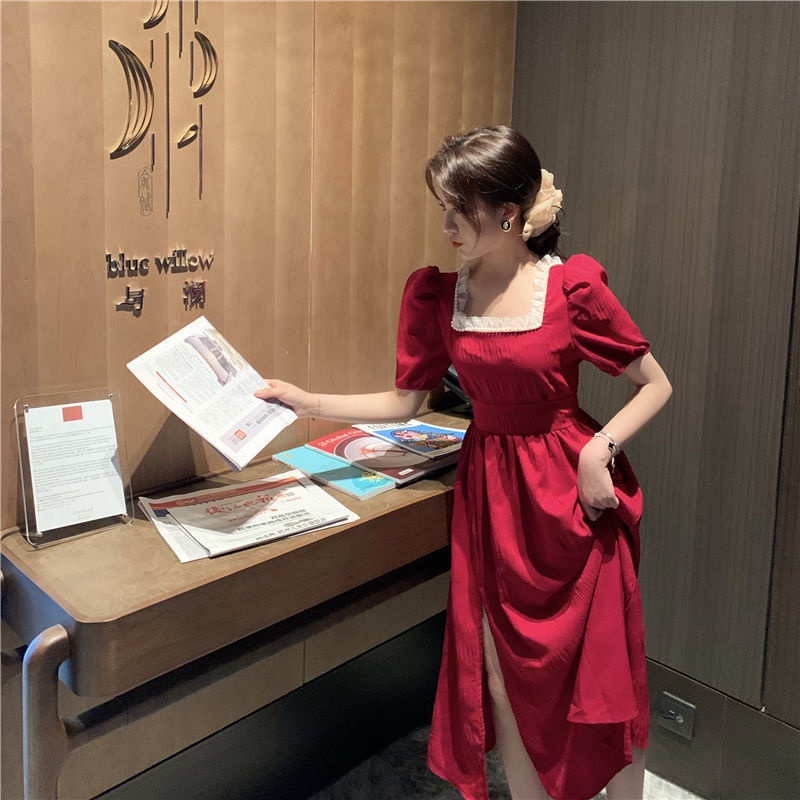 Váy xẻ tà ngắn tay màu đỏ Thiết kế viền cổ đẹp Kiểu dáng dài cạp cao Chất vải mềm Phong cách cổ điển Pháp