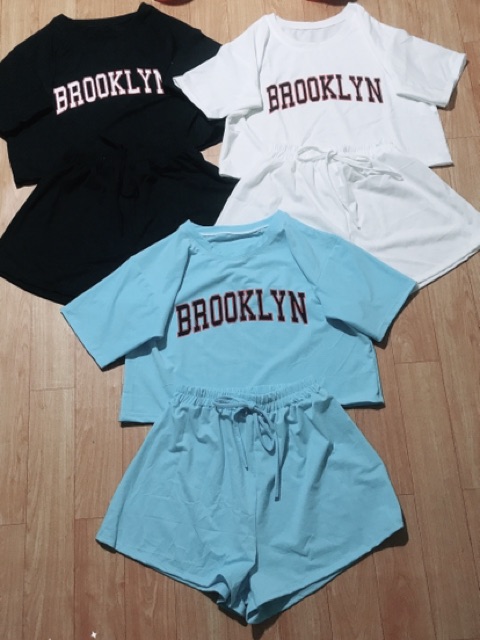 [Mã WASTHOT giảm 15K đơn bất kì] Video_Sét áo croptop + quần siêu xinh | BigBuy360 - bigbuy360.vn