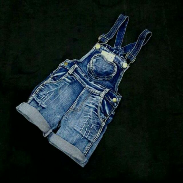 Yếm bèo cho bé gái