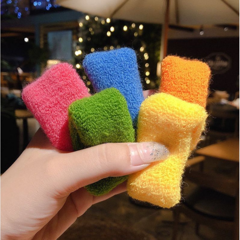 combo 4 cột tóc ngẫu nhiên màu. mẫu xinh