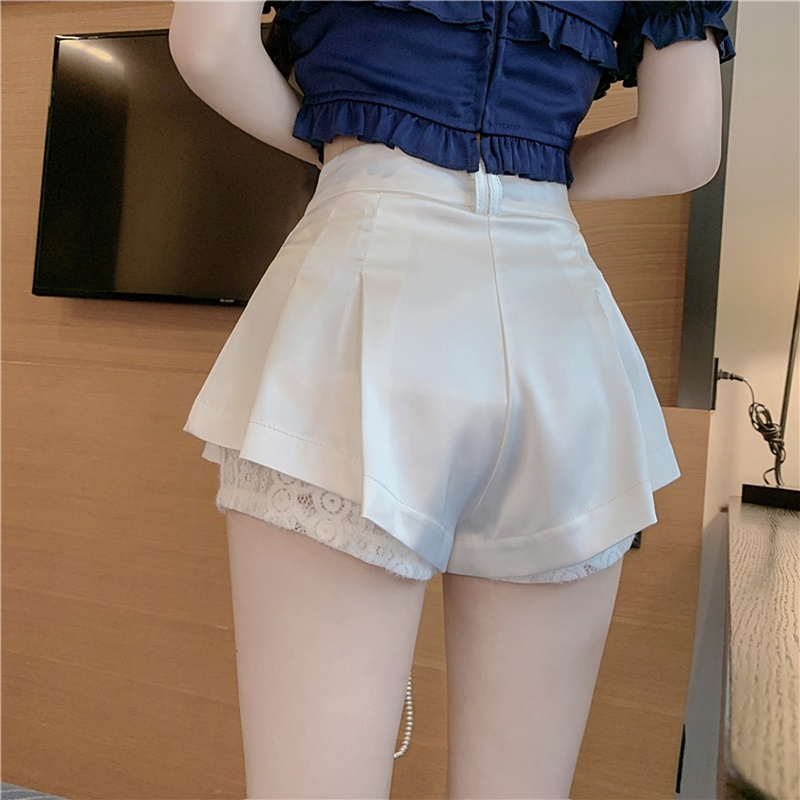 Quần Culottes Lưng Cao Chất Satin Phối Ren Hoa Thiết Kế Quyến Rũ