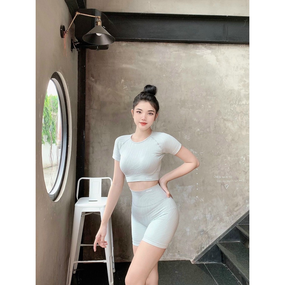 Bộ Tập Gym Yoga Nữ BOTEE Quần Đùi Chun Mông Áo Croptop Họa Tiết Vằn