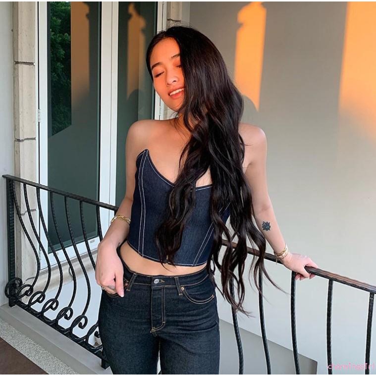 Áo Croptop Denim Cúp Ngực Phối Nút Thiết Kế Cổ Chữ V Quyến Rũ | BigBuy360 - bigbuy360.vn