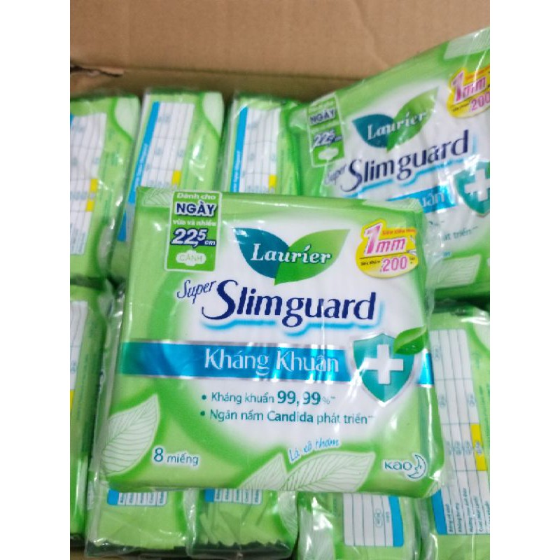 Băng vệ sinh Cao cấp Laurier super Slimguard