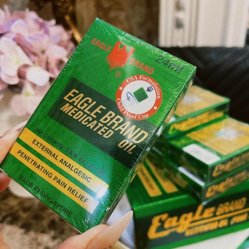Dầu Gió Con Ó - Dầu Xanh Eagle Brand Giá : #259k/ set 2 chai- Giảm Nhanh Triệu Chứng Đau Đầu, Chống Mặt, Đau Lưng