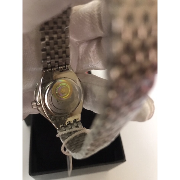 Đồng hồ nữ binli day kim loại bl8010t chính hãng