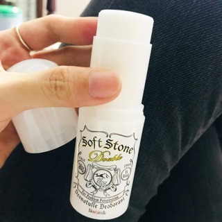 Lăn khử mùi đá khoáng Nhật Bản