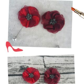 Cài áo hoa lụa phối voan
