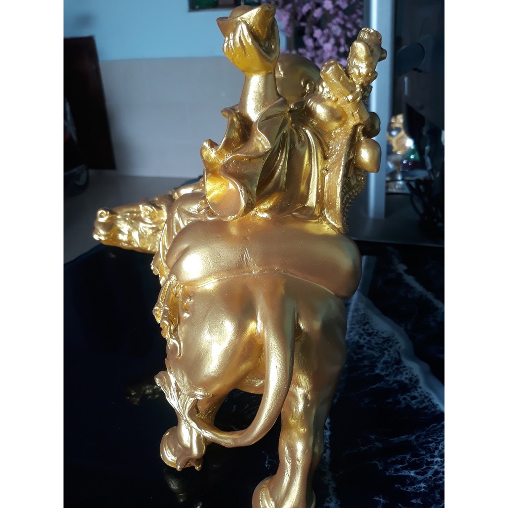 Tượng Trâu Vàng Phong Thủy dài 33 cm - Phật Di Lặc Ngồi  Trâu - Luxury Art