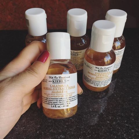 toner hoa cúc Kiehl’s Calendula Herbal Extract Toner mini