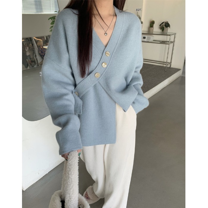 Áo len cổ V nút chéo