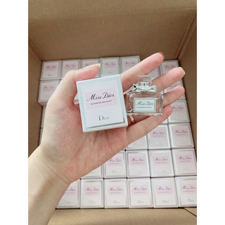 Nước hoa Miss Dior Absolutely blooming - Mini 5ml  - 𝗕𝗮𝗰𝗰𝗮𝗿𝗮𝘁.𝗦𝘁𝗼𝗿𝗲.𝗦𝗴𝗻𝟭