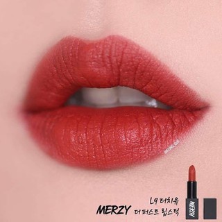 Son thỏi Merzy Another Me The First Lipstick - màu L9 - Đỏ Nâu