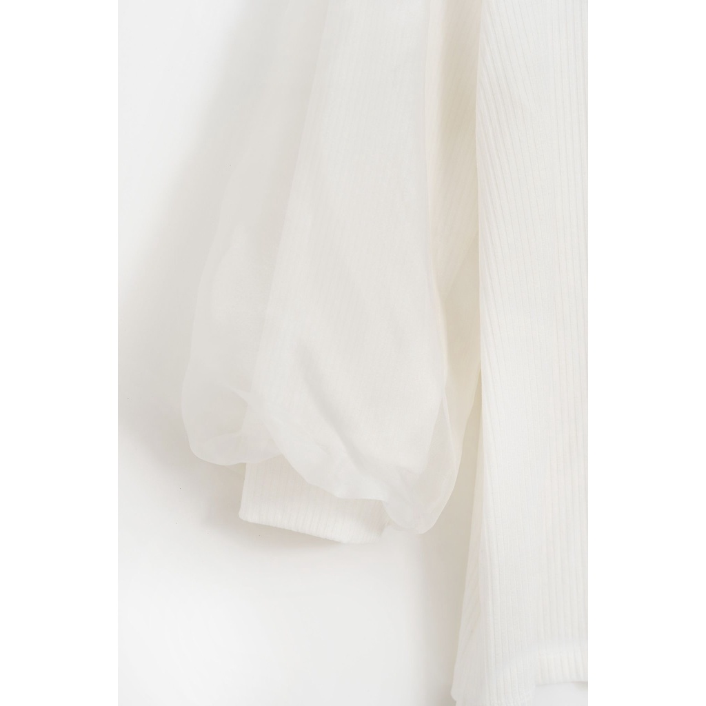 Áo len nữ MADELEN tay bồng phối von màu trắng | BigBuy360 - bigbuy360.vn