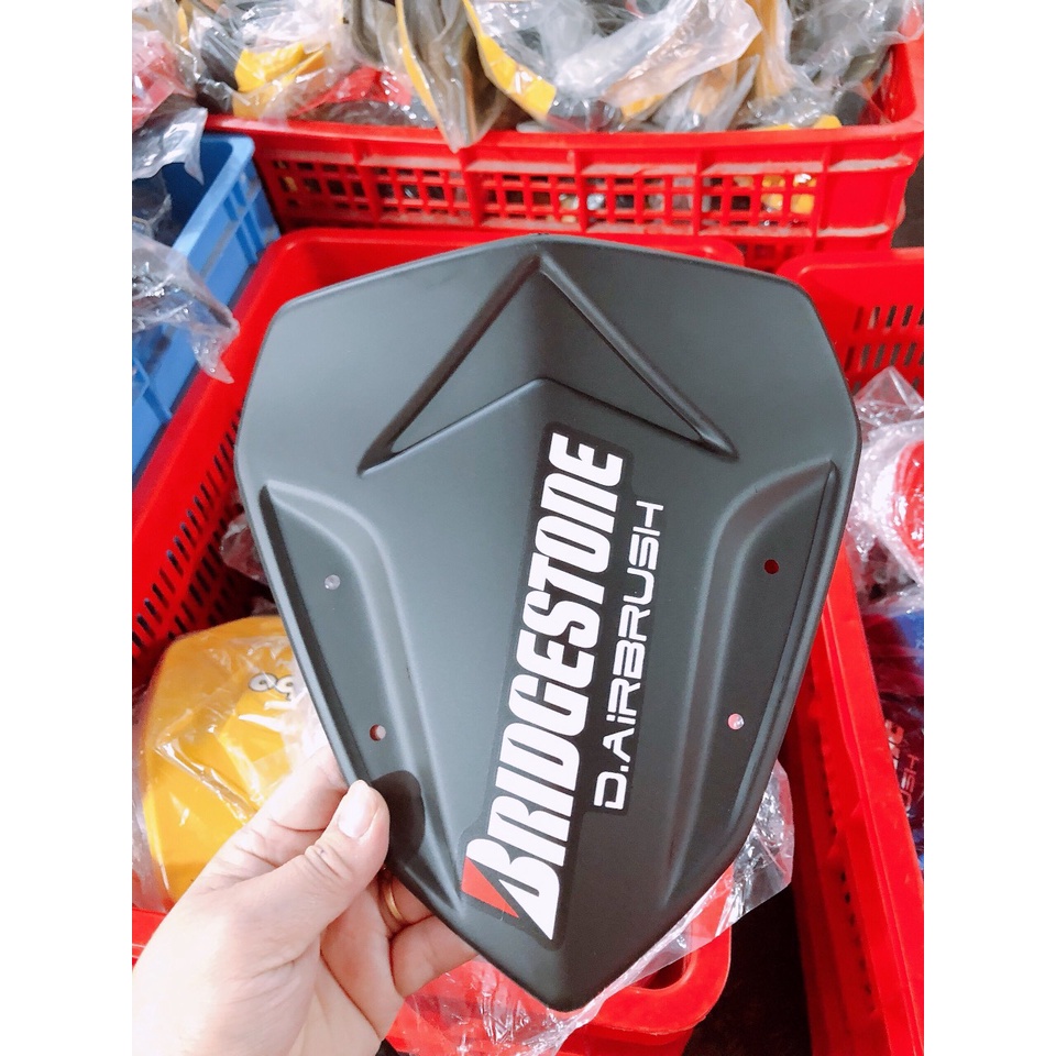 Mào NVX trang trí xe