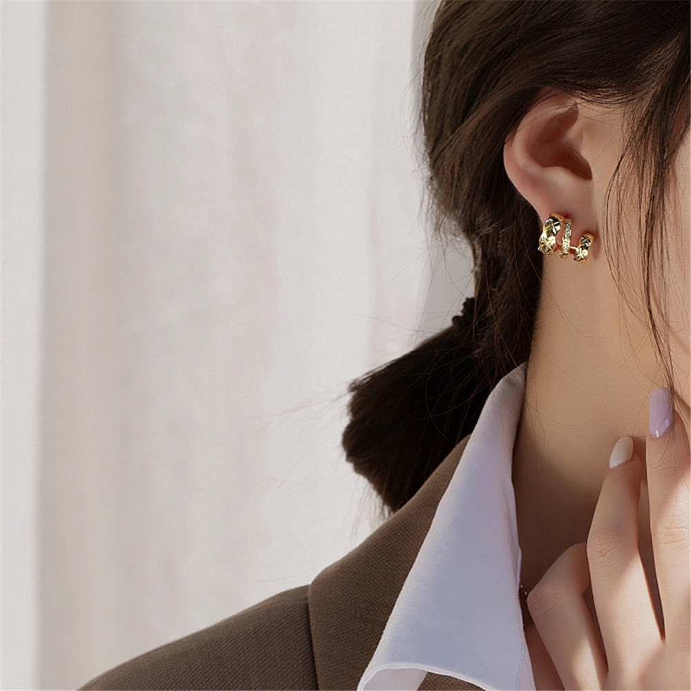 Bông Tai Dáng Dài Tạo Hình Độc Đáo Cho Nữ