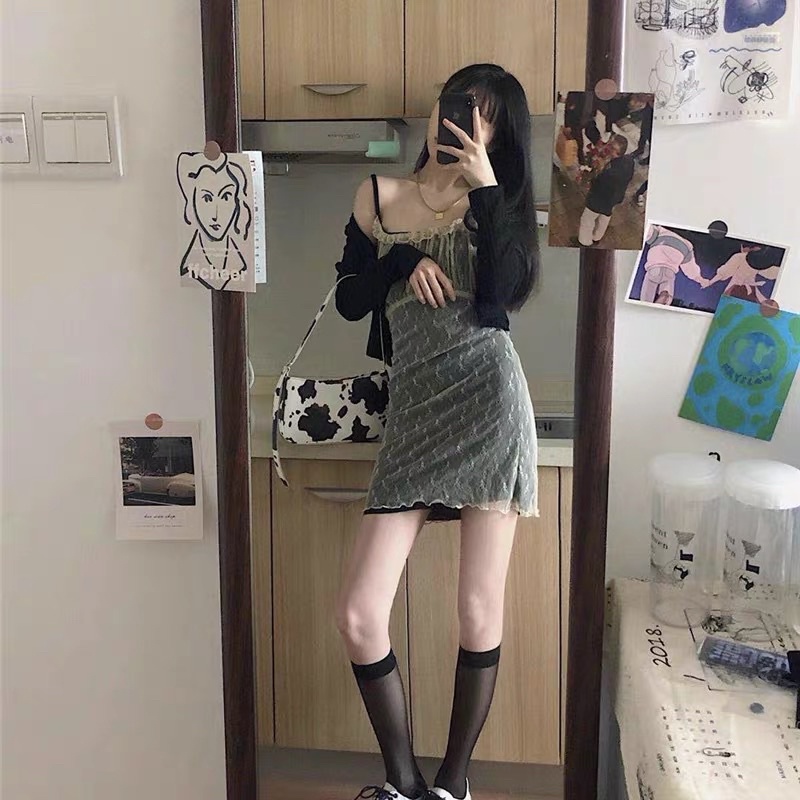 Đầm hai dây ren body