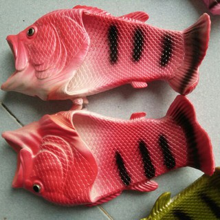 Dép Cá Chép Màu Đỏ Shopee