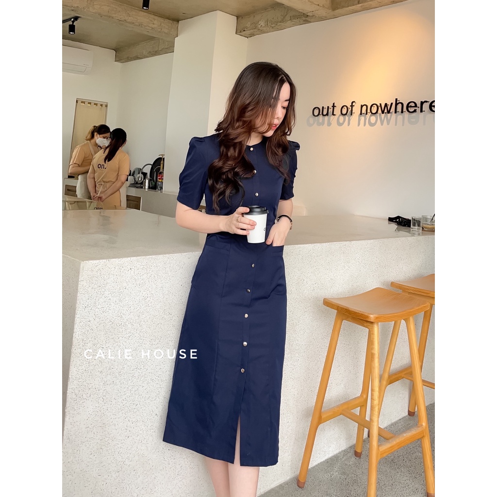 Đầm midi dài nữ tính cổ tròn tôn dáng đứng form đính cúc thời trang thanh lịch Calie House V465 | BigBuy360 - bigbuy360.vn
