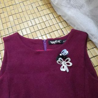Váy dạ lông cừu white ant size s