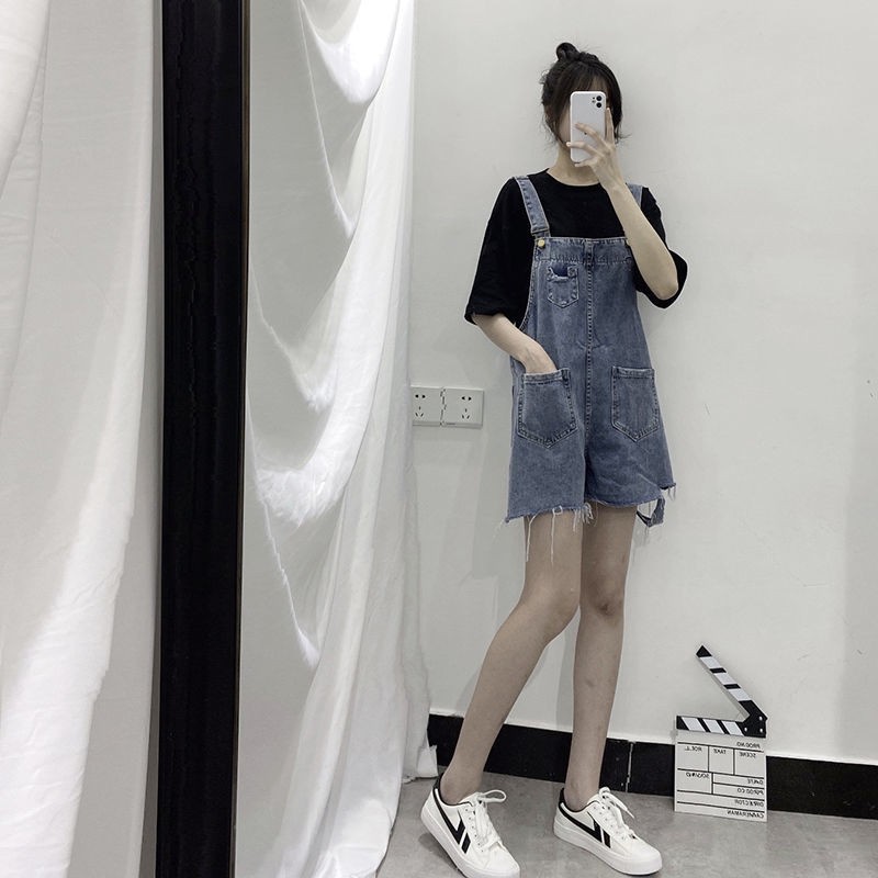 ▧❄Mùa hè 2020 phong cách mới quần short denim Hàn Quốc dành cho nữ sinh với cạp cao và yếm rộng rãi có lỗ để giả