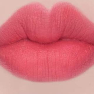 Son kem LOVE MATTE LIPSTICK