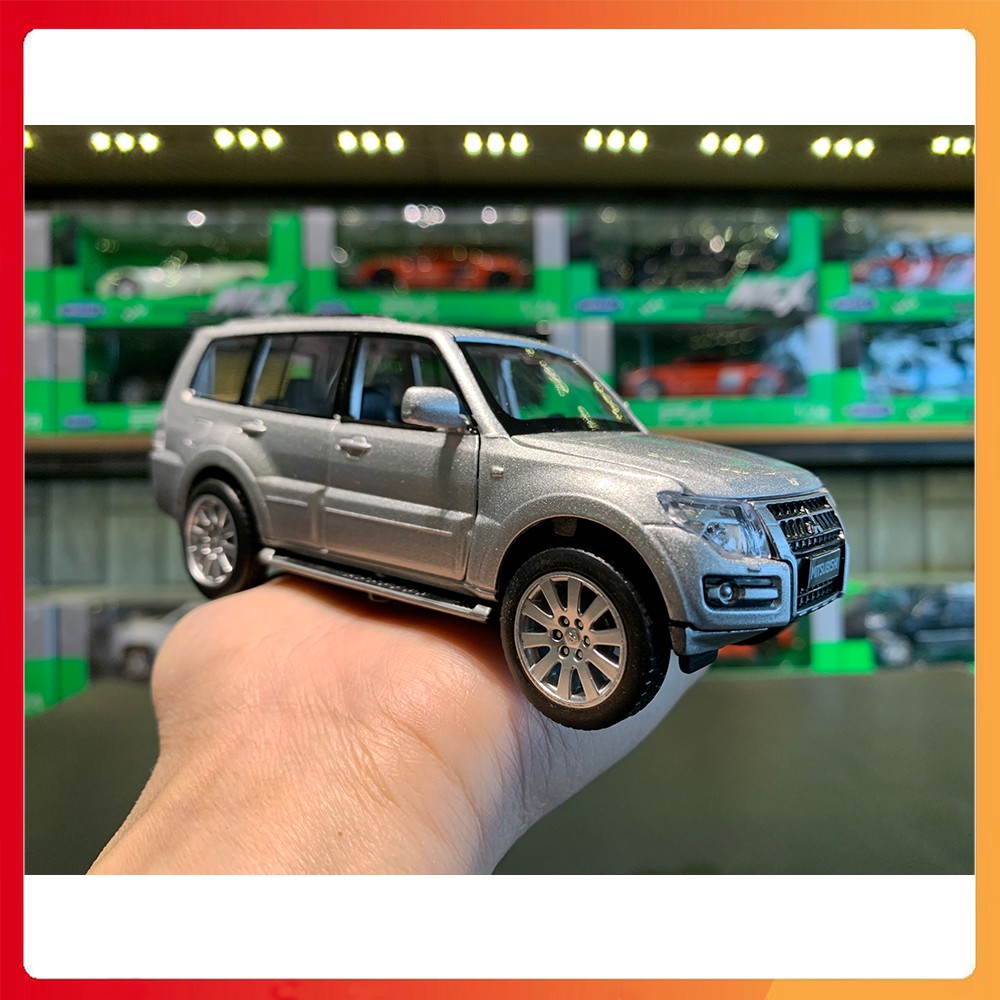 Mô hình xe Mitsubishi Pajero 4wd Turbo tỉ lệ 1:32 MSZ