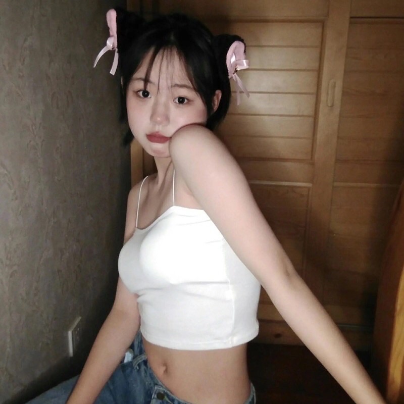 Áo 2 dây nữ croptop Quảng Châu, vải cotton siêu mềm mịn, tặng kèm mút | BigBuy360 - bigbuy360.vn