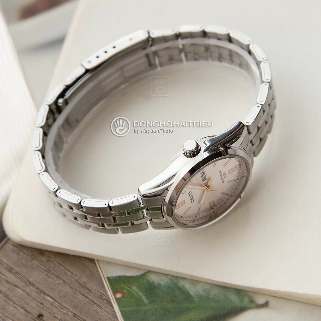 Đồng hồ Casio nữ dây kim loại LTP-1335D-4AVDF chính hãng