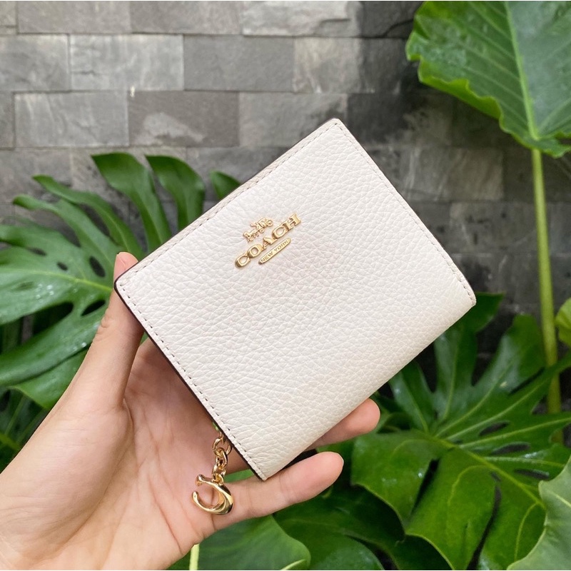 Ví Coach ngắn nữ màu pastel có khoá kéo đựng thẻ