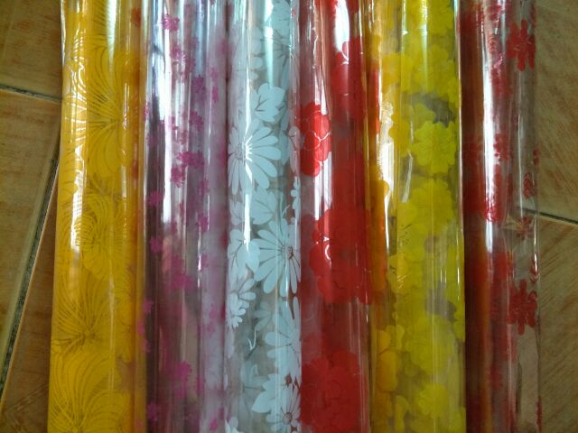 10 Giấy kiếng gói giỏ quà 70*100cm