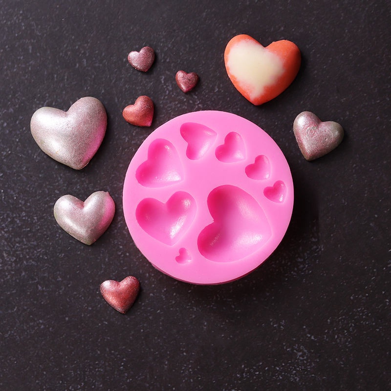 Khuôn silicon làm bánh kẹo sô cô la hình trái tim 3D DIY
