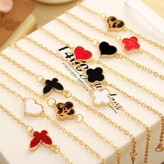 Vòng Tay Thời Trang Hình Cỏ Bốn Lá &amp; Trái Tim Cho Nữ