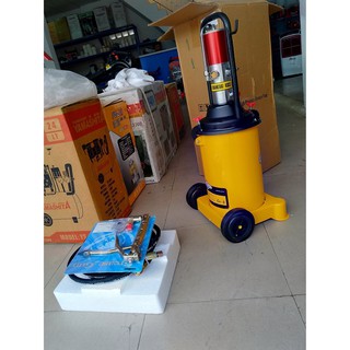 Máy bơm mỡ khí nén Kocu GZ-8 (12l)