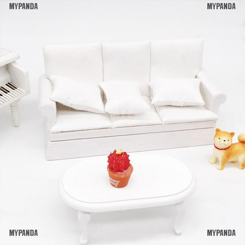 Ghế sofa nhỏ kèm 3 gối trang trí cho nhà búp bê