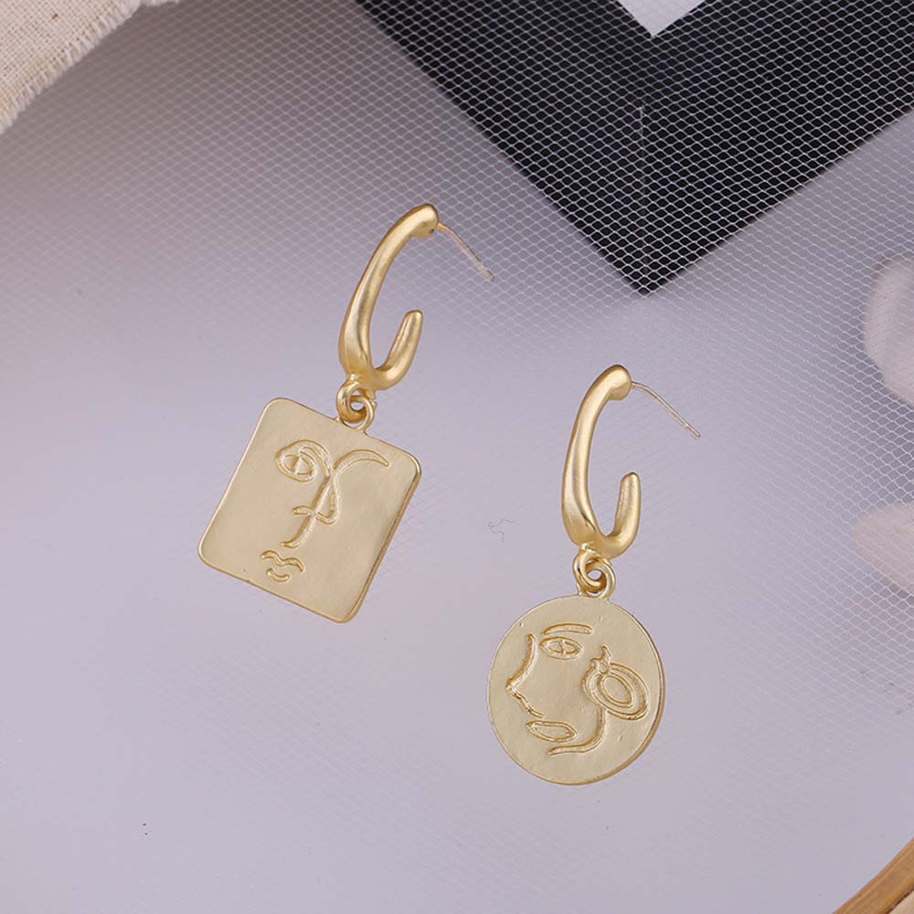 Khuyên Tai Kim Loại Không Đối Xứng Nhiều Màu Sắc Thời Trang Cổ Điển Cho Nữ