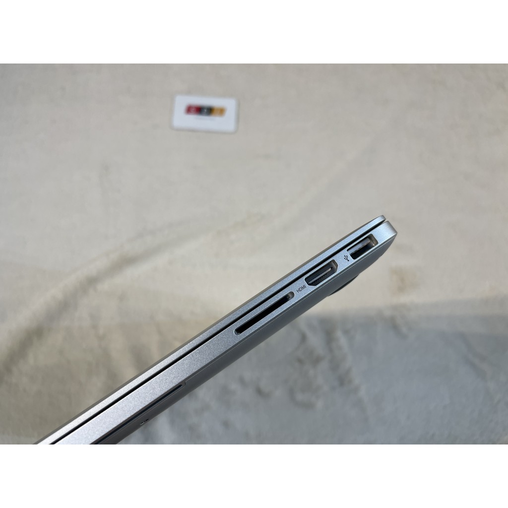 Máy tính MacBook Pro (Retina, 15-inch, Mid 2015) Quad-Core i7 2.8 GHz / RAM 16GB / SSD 512GB MJLT2 | BigBuy360 - bigbuy360.vn