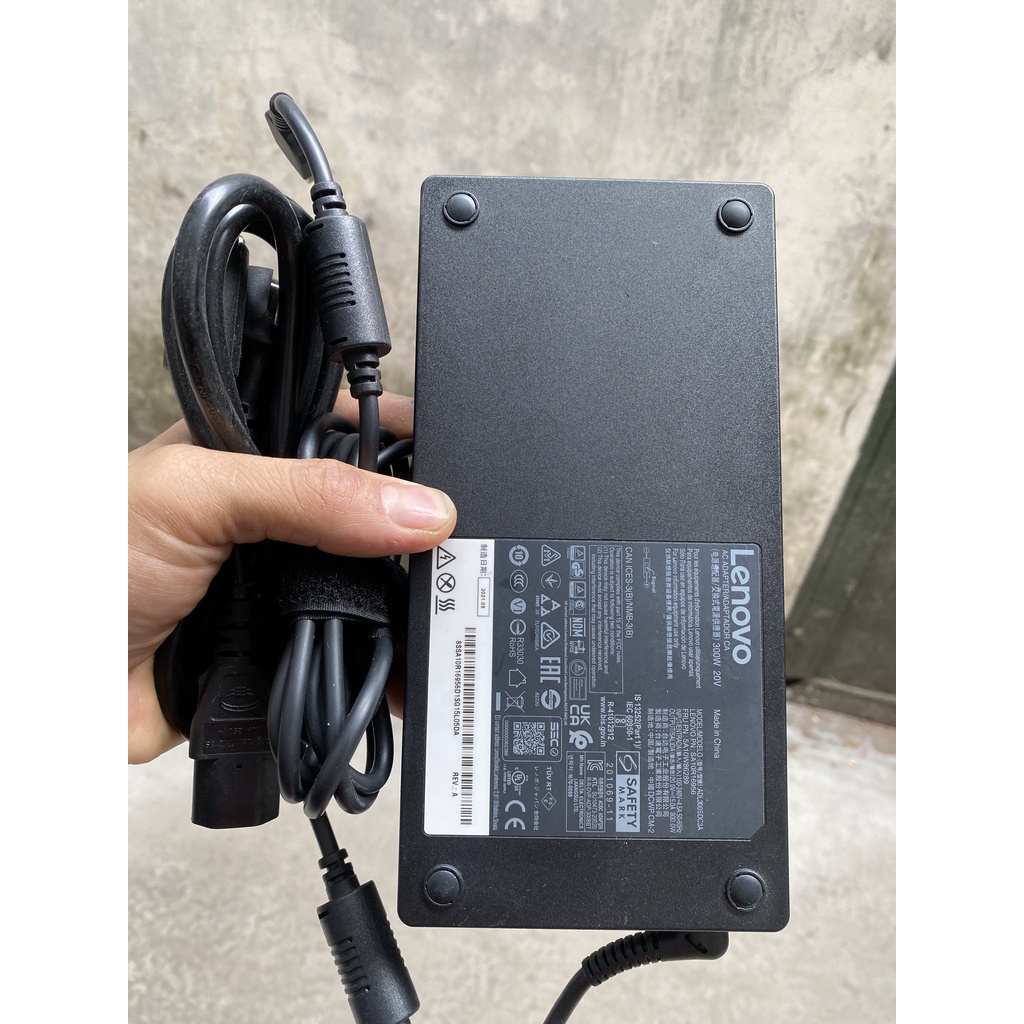 Adapter sạc laptop lenovo 20V-15.0A 300W bản gốc lenovo cung cấp