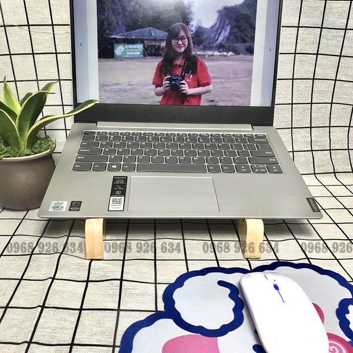 Giá đỡ laptopFREESHIPKệ máy tính bằng gỗ tản nhiệt tốt, nhỏ gọn dễ dàng mang theo