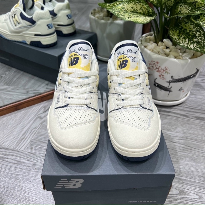 Full box+quà tặng🎁Giày thể thao _Nb 550 Rich Paul kem vàng đế xanh biển nam nữ