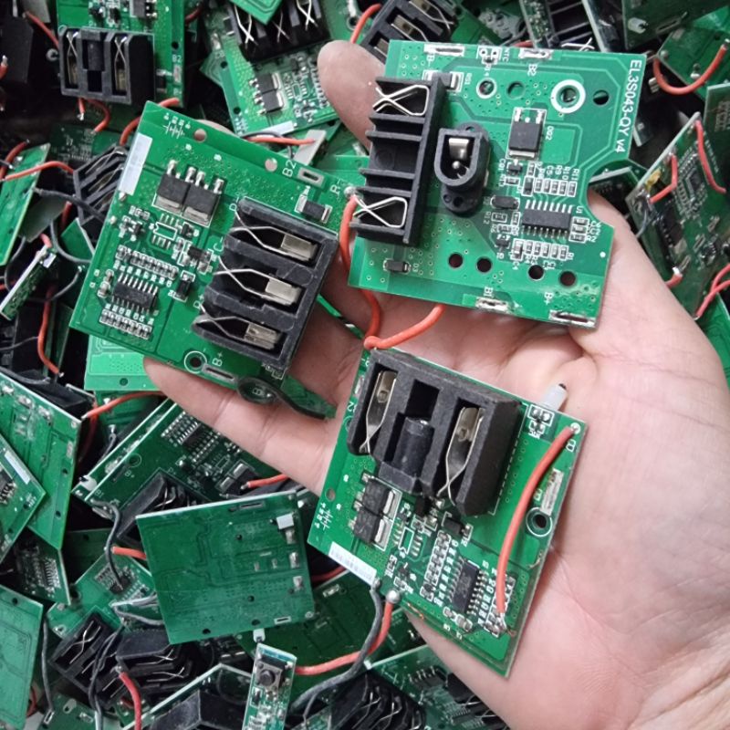 bảng mạch khoan pin bảo vệ sạc pin hàng tháo gỡ không đảm bảo tốt hay xấu (shop giao ngẫu nhiên)