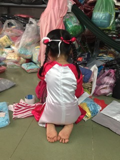 Áo dài cách tân cho bé gái 
