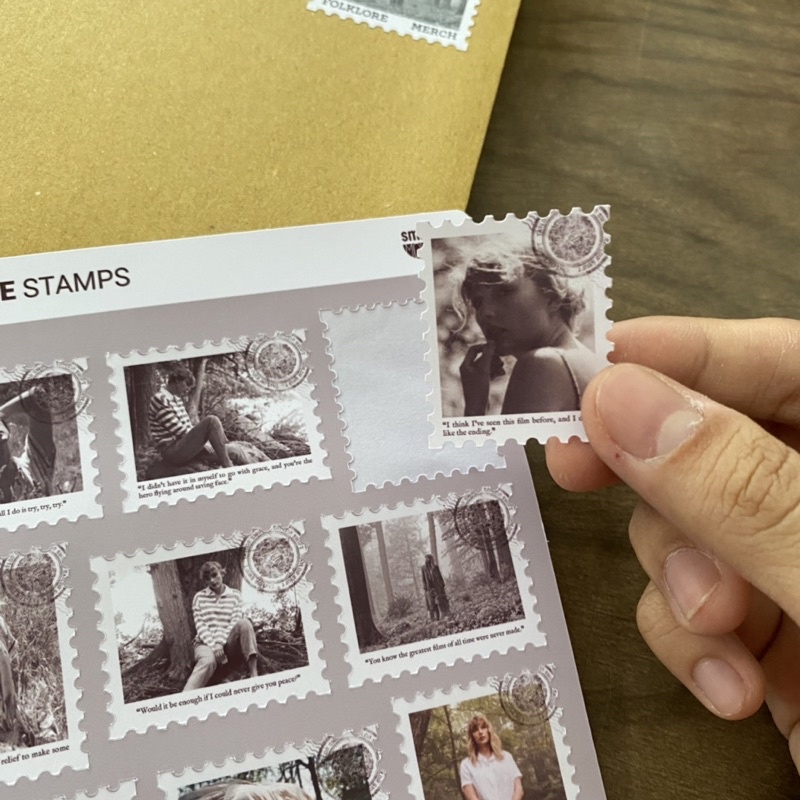 Bộ sticker sheet trang trí Smile More decor theo album Folklore của Taylor Swift