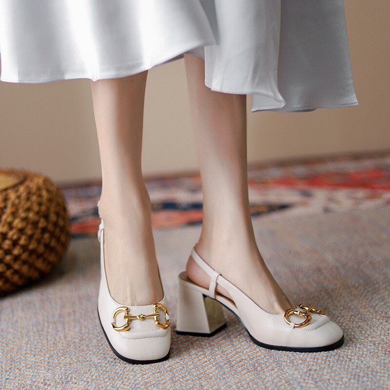 (Giá Hủy Diệt) Giay cao gót bít mui khoét eo 2 màu đen trắng