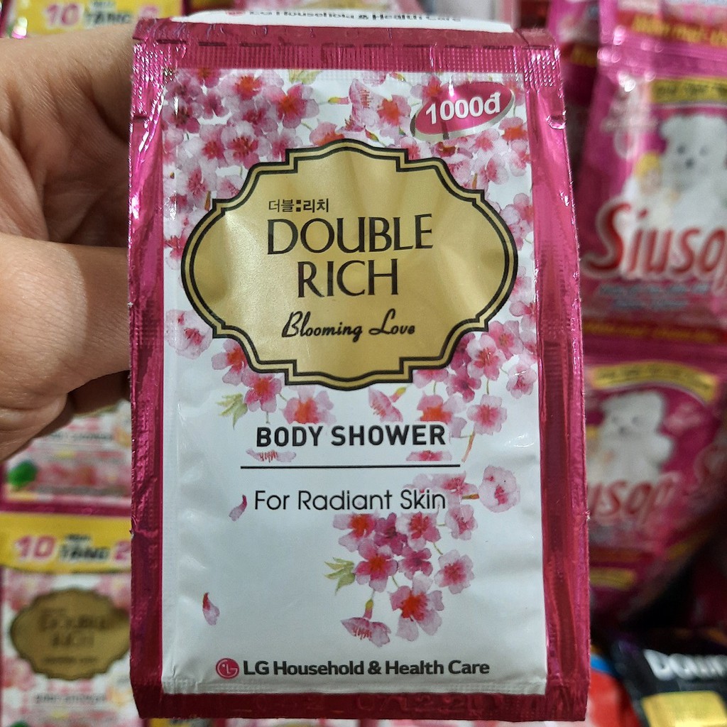 Sữa tắm hoa anh đào Double Rich Blooming Love 7g x 10 gói