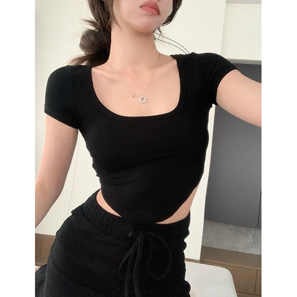 Áo cổ vuông vạt bầu tay ngắn-A15