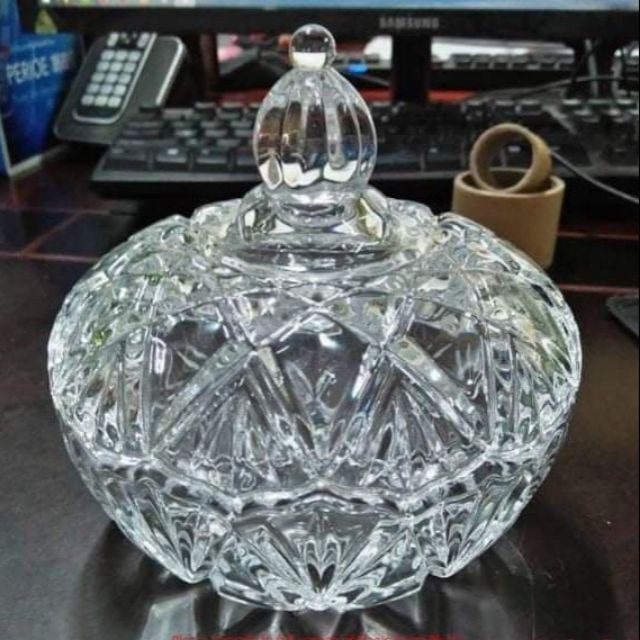 "THỐ ĐƯNG MỨT THỦY TINH